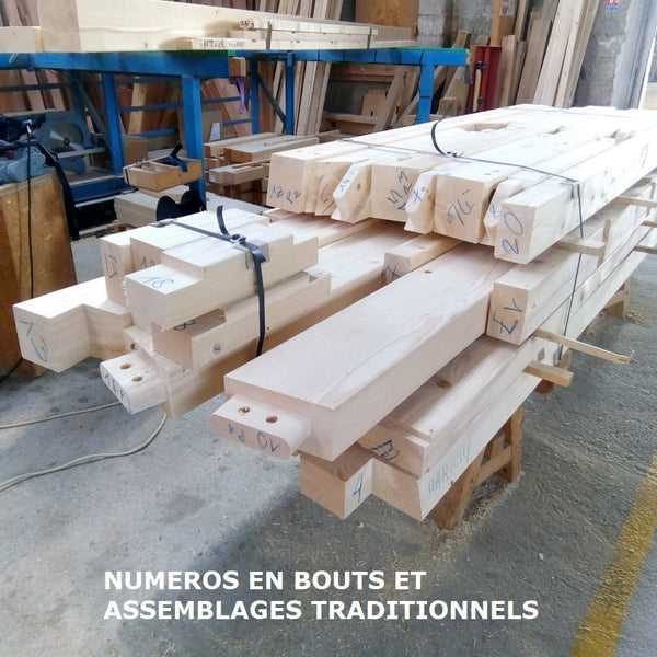 CONDAT / idée de Structure Ossature Bois 7 m x 12 m environ (env 100 m²). Structure en DEBIT avec numéros. Solivage étage porteur. Charpente traditionnelle en débit avec numéros.