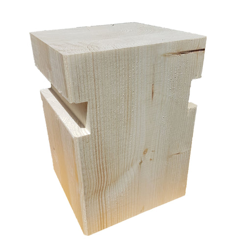Cube en lame de sapin contrecollé